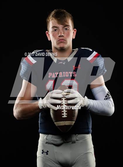 Thumbnail 2 in Liberty Senior Photos photogallery.