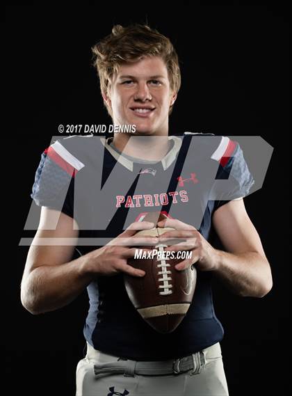 Thumbnail 3 in Liberty Senior Photos photogallery.