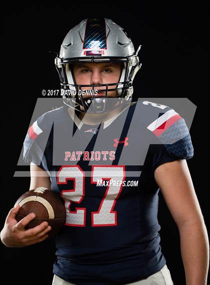 Thumbnail 2 in Liberty Senior Photos photogallery.