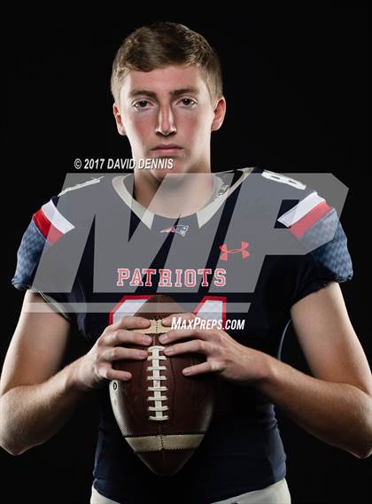Thumbnail 2 in Liberty Senior Photos photogallery.