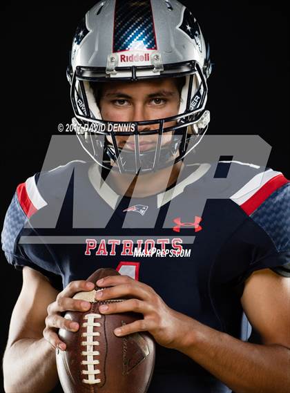 Thumbnail 1 in Liberty Senior Photos photogallery.