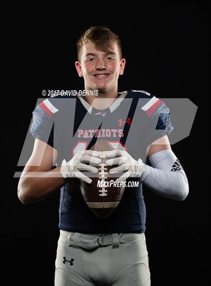 Thumbnail 1 in Liberty Senior Photos photogallery.