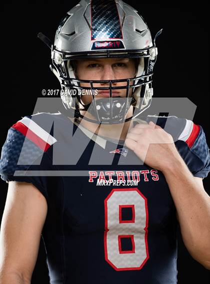 Thumbnail 1 in Liberty Senior Photos photogallery.