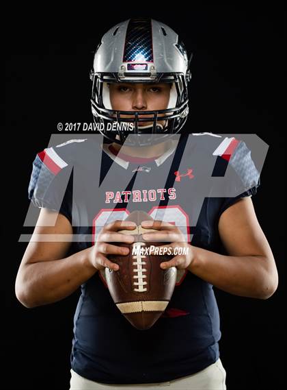 Thumbnail 2 in Liberty Senior Photos photogallery.
