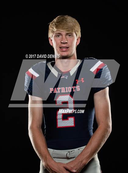 Thumbnail 2 in Liberty Senior Photos photogallery.