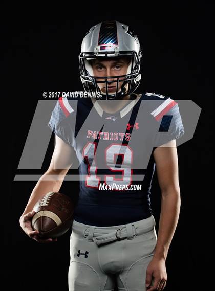 Thumbnail 1 in Liberty Senior Photos photogallery.