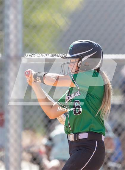 Thumbnail 1 in Skutt Catholic vs. Kearney photogallery.