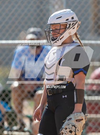 Thumbnail 2 in Skutt Catholic vs. Kearney photogallery.