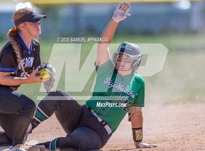 Thumbnail 2 in Skutt Catholic vs. Kearney photogallery.