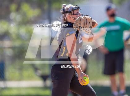Thumbnail 1 in Skutt Catholic vs. Kearney photogallery.