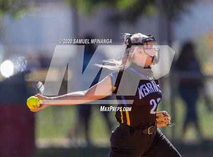 Thumbnail 2 in Skutt Catholic vs. Kearney photogallery.