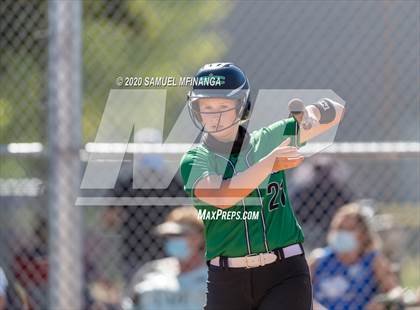 Thumbnail 3 in Skutt Catholic vs. Kearney photogallery.