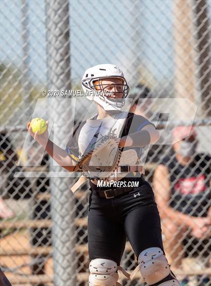 Thumbnail 2 in Skutt Catholic vs. Kearney photogallery.