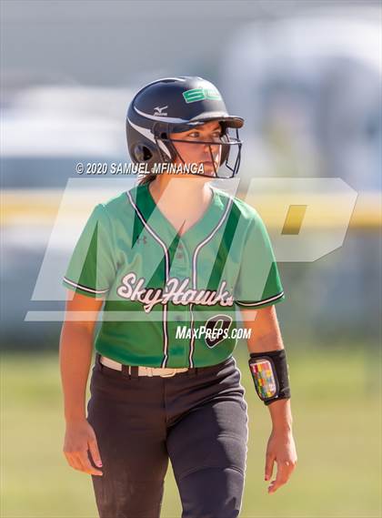 Thumbnail 2 in Skutt Catholic vs. Kearney photogallery.