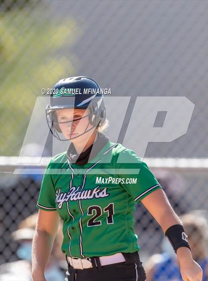 Thumbnail 1 in Skutt Catholic vs. Kearney photogallery.