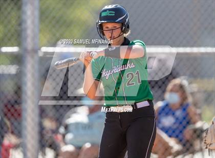 Thumbnail 1 in Skutt Catholic vs. Kearney photogallery.