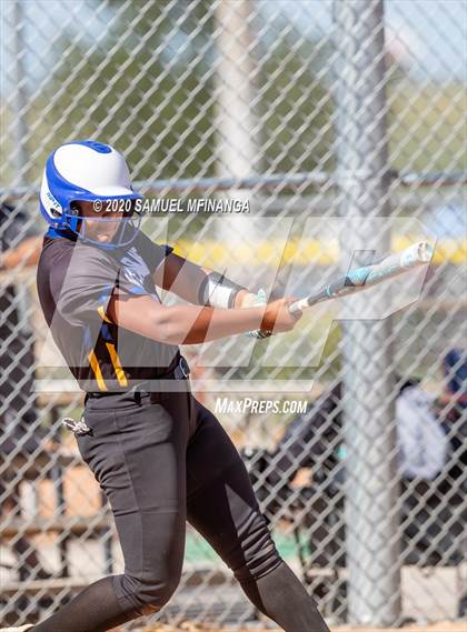Thumbnail 1 in Skutt Catholic vs. Kearney photogallery.