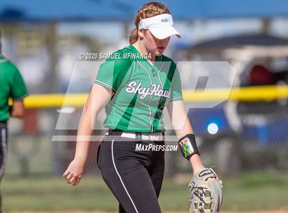 Thumbnail 3 in Skutt Catholic vs. Kearney photogallery.