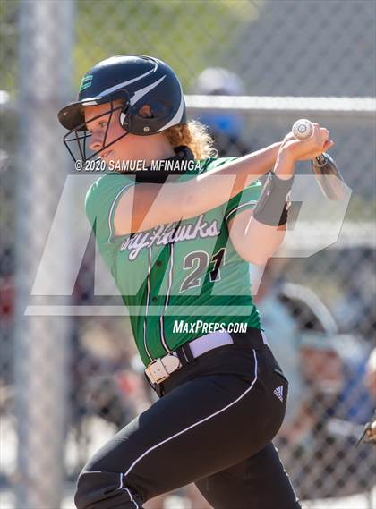 Thumbnail 2 in Skutt Catholic vs. Kearney photogallery.
