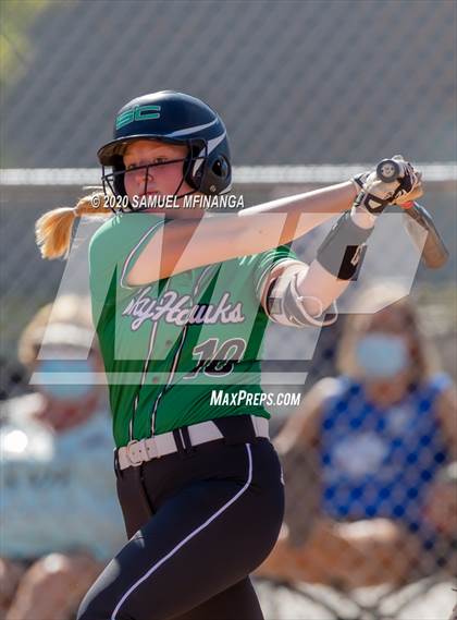 Thumbnail 3 in Skutt Catholic vs. Kearney photogallery.