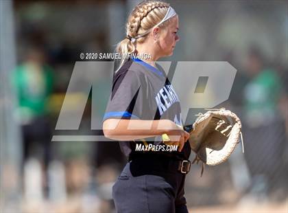 Thumbnail 3 in Skutt Catholic vs. Kearney photogallery.