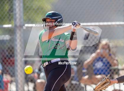 Thumbnail 3 in Skutt Catholic vs. Kearney photogallery.