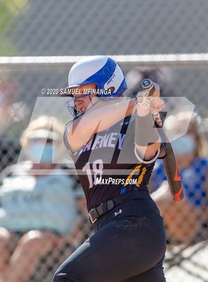 Thumbnail 3 in Skutt Catholic vs. Kearney photogallery.