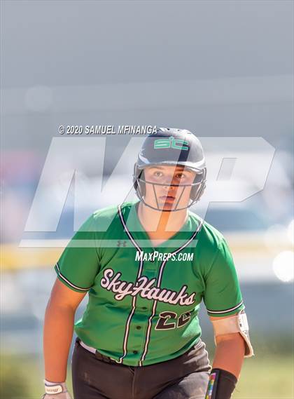 Thumbnail 3 in Skutt Catholic vs. Kearney photogallery.