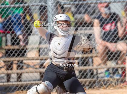 Thumbnail 1 in Skutt Catholic vs. Kearney photogallery.