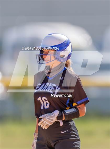 Thumbnail 1 in Skutt Catholic vs. Kearney photogallery.