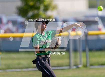 Thumbnail 1 in Skutt Catholic vs. Kearney photogallery.