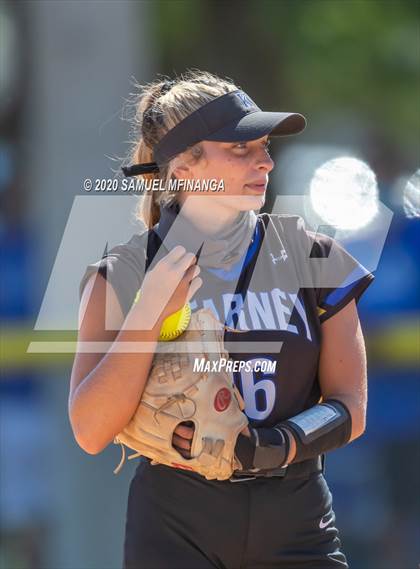 Thumbnail 2 in Skutt Catholic vs. Kearney photogallery.