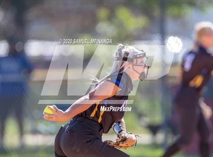 Thumbnail 1 in Skutt Catholic vs. Kearney photogallery.