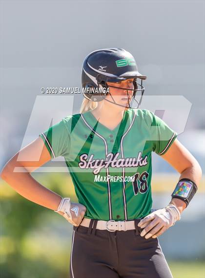Thumbnail 1 in Skutt Catholic vs. Kearney photogallery.