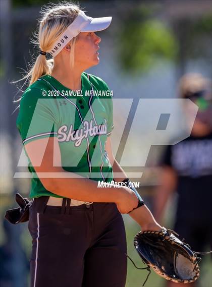 Thumbnail 1 in Skutt Catholic vs. Kearney photogallery.