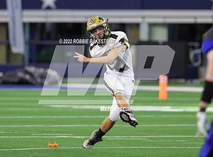 Thumbnail 3 in Westbrook vs. Abbott (UIL 1A Six-Man Division 1 Final) photogallery.