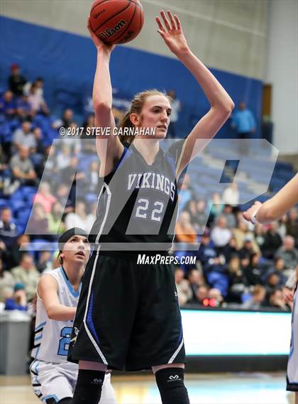 Thumbnail 3 in Pleasant Grove vs Sky View (UHSAA 5A Quarterfinal) photogallery.