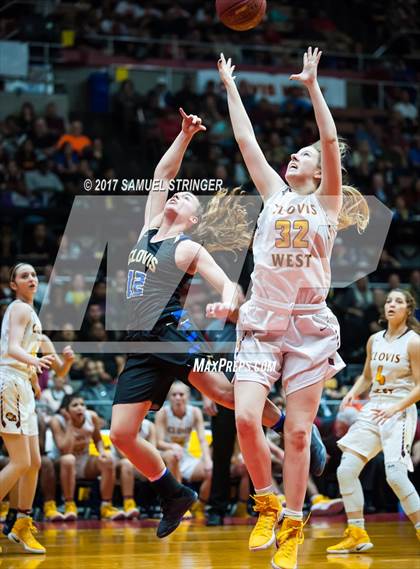 Thumbnail 1 in Clovis vs. Clovis West (CIF CS D1 Final) photogallery.