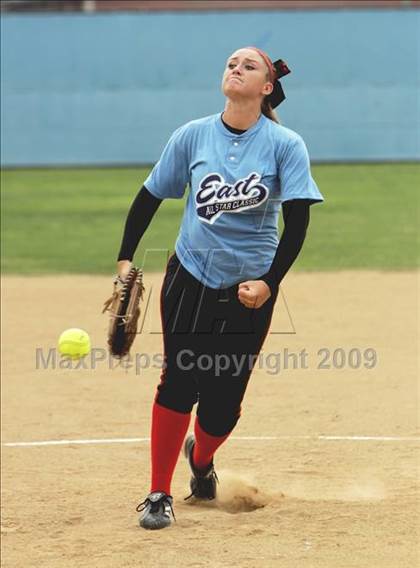 Thumbnail 3 in SFV All-Star Softball Classic (East vs West) photogallery.