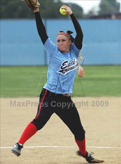 Thumbnail 2 in SFV All-Star Softball Classic (East vs West) photogallery.