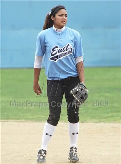 Thumbnail 3 in SFV All-Star Softball Classic (East vs West) photogallery.