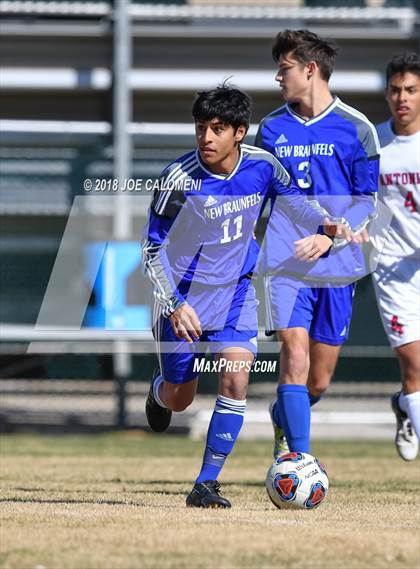 Thumbnail 2 in New Braunfels vs Antonian Prep (NEISD Tournament) photogallery.