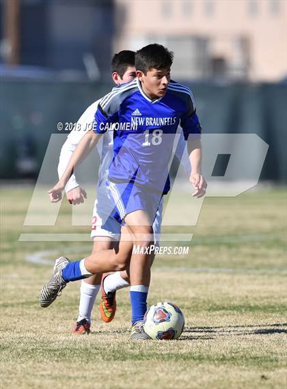 Thumbnail 2 in New Braunfels vs Antonian Prep (NEISD Tournament) photogallery.