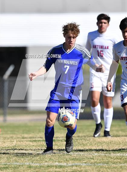 Thumbnail 1 in New Braunfels vs Antonian Prep (NEISD Tournament) photogallery.