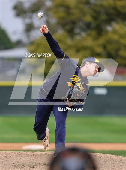 Thumbnail 3 in Marina @ Los Alamitos photogallery.