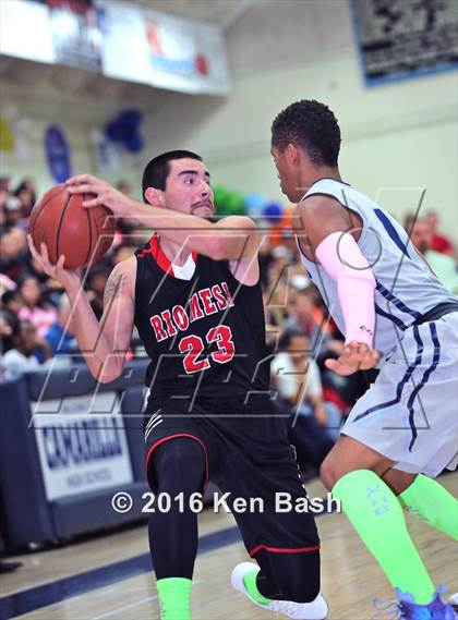 Thumbnail 1 in Rio Mesa @ Camarillo photogallery.