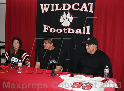 Thumbnail 1 in Kylie Fitts (National Signing Day Ceremony) photogallery.