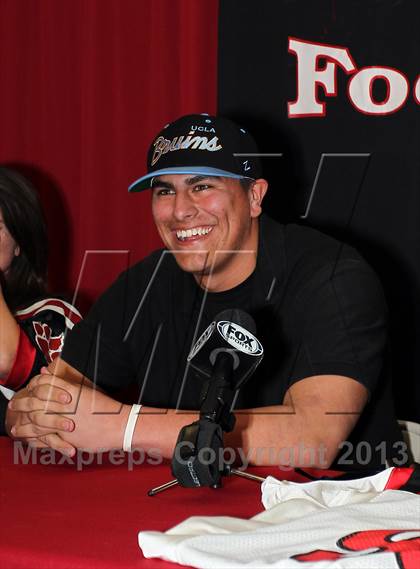 Thumbnail 2 in Kylie Fitts (National Signing Day Ceremony) photogallery.