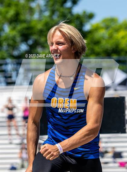 Thumbnail 2 in UHSAA State Championships photogallery.