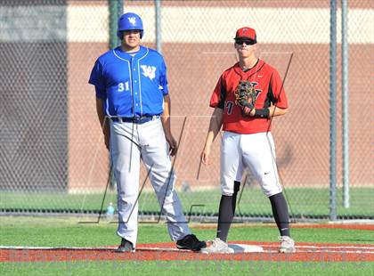 Thumbnail 1 in Windthorst vs Trenton (UIL 1A Region 2 Finals) photogallery.